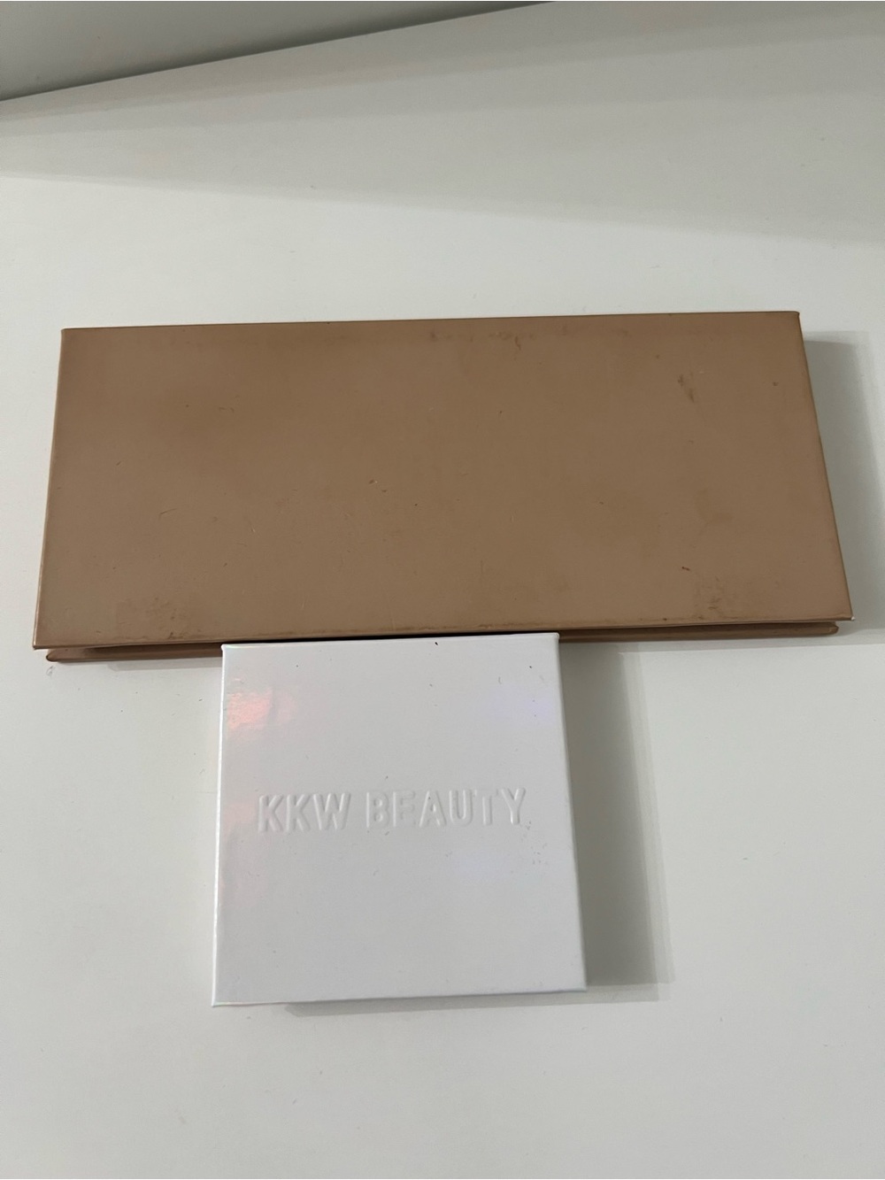 KKW Beauty White Compact with Tan Eyeshadow Palette